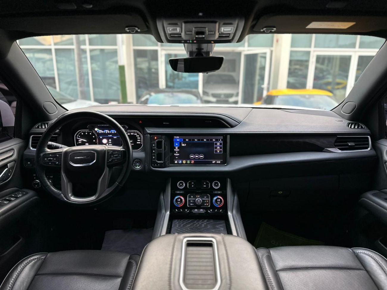 GMC Yukon GMC YUKON DANIEL 2021 GCCFL FULL OPTION ORIGINAL PAINT UNDER WARRANTY