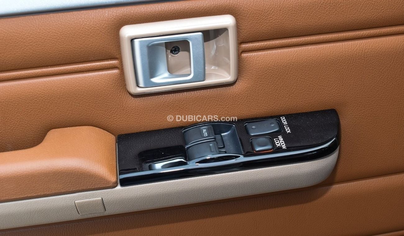 Toyota Land Cruiser 70 LC 71 4.0L V6 Petrol Auto transmission SILVER