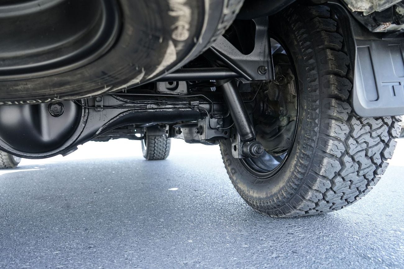 تويوتا فورتونر he 2018 Toyota Fortuner is a rugged, 7-seater mid-size SUV, often praised for its reliability and of