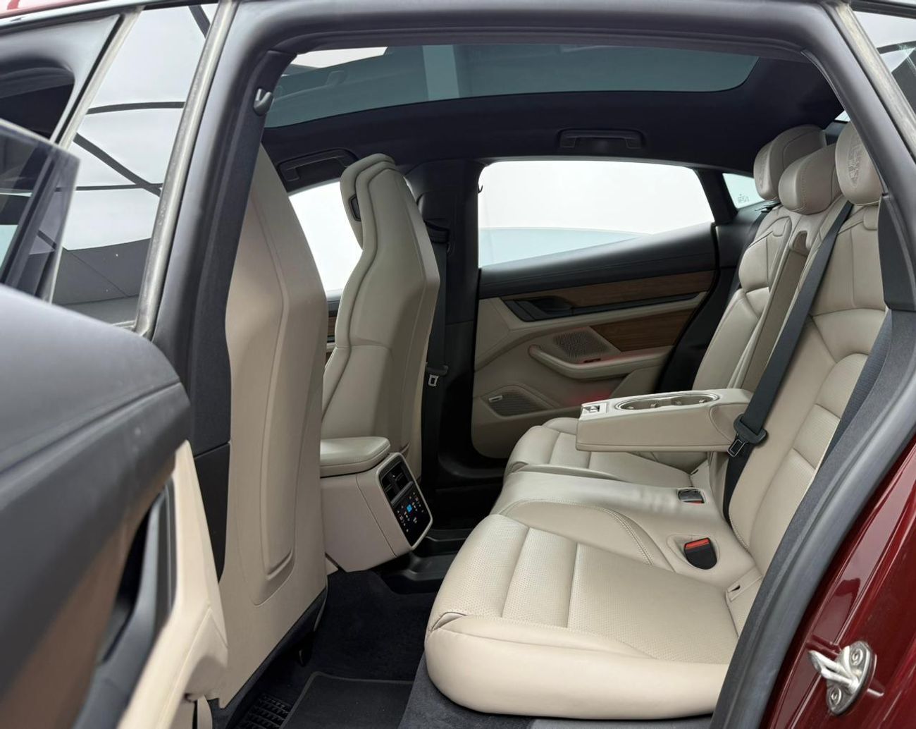 بورش تايكان Base 2021 Porsche Taycan, Full Porsche Service History, Low Km, Fully Loaded, Excellent Condition, G