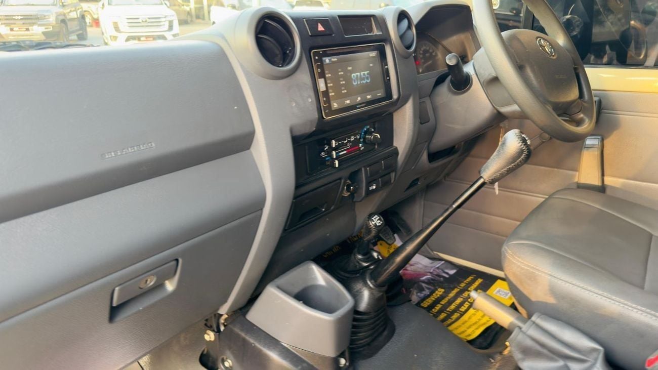 Toyota Land Cruiser Pick Up Single Cab | 4.5L Diesel Manual | RHD | ARB Bull Bar, Snorkel & Roof Basket | 4WD