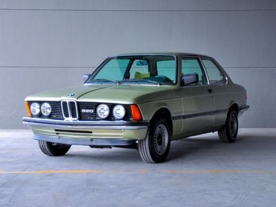 بي أم دبليو 320 E21 Carburetor