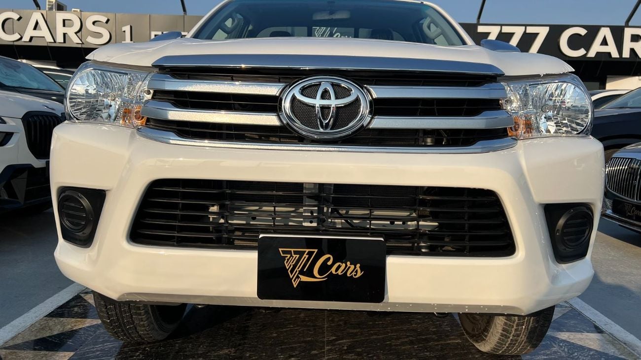 تويوتا هيلوكس GLX 2.7L Single Cab Utility 4WD M/T