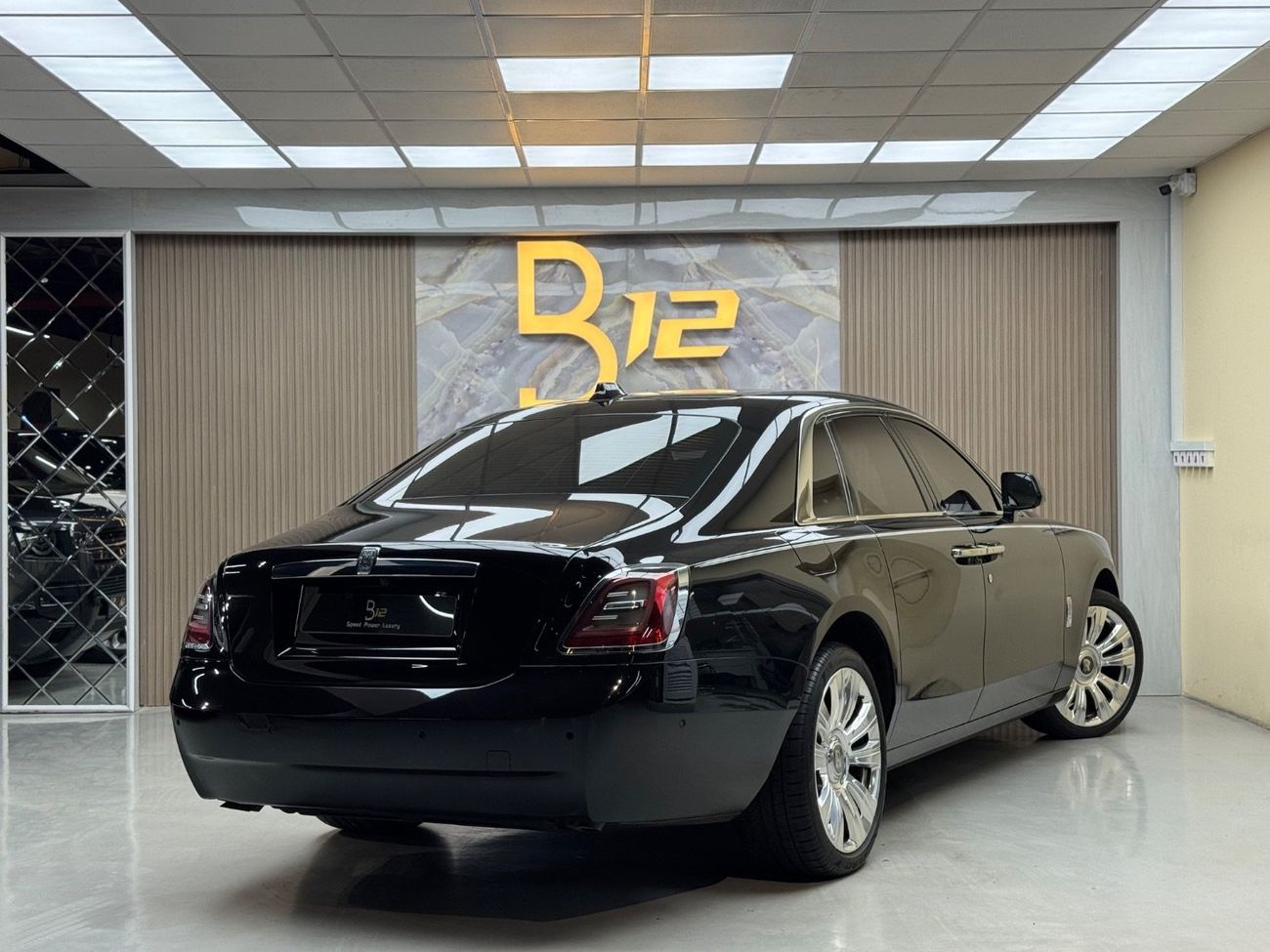 رولز رويس جوست 6.75T Short Wheelbase