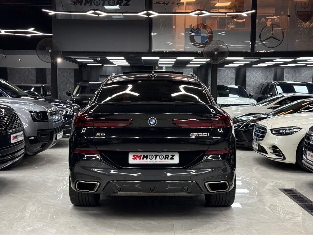 بي أم دبليو X6 XDRIVE M50i