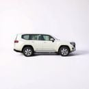 تويوتا لاند كروزر TOYOTA LAND CRUISER GXR 4.0 BASIC WHITE/BEIGE 2026