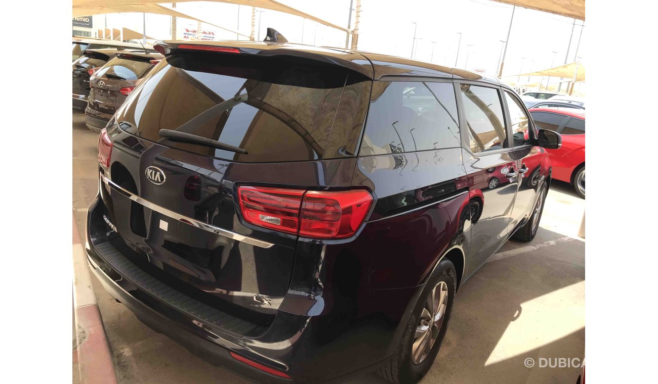 Kia Carnival بيع او مبادله