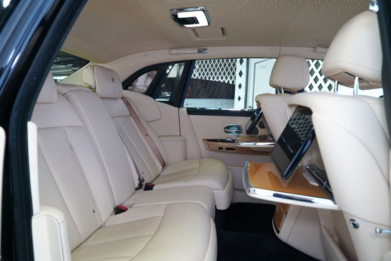 رولز رويس فانتوم Std 6.8L