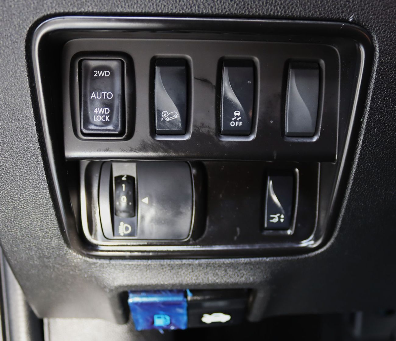 رينو كوليوس رينو كوليوس-2022- خليجى- فل أوبشن - بمحرك 2.5 -4WD - ممش قليل -بحاله ممتازه