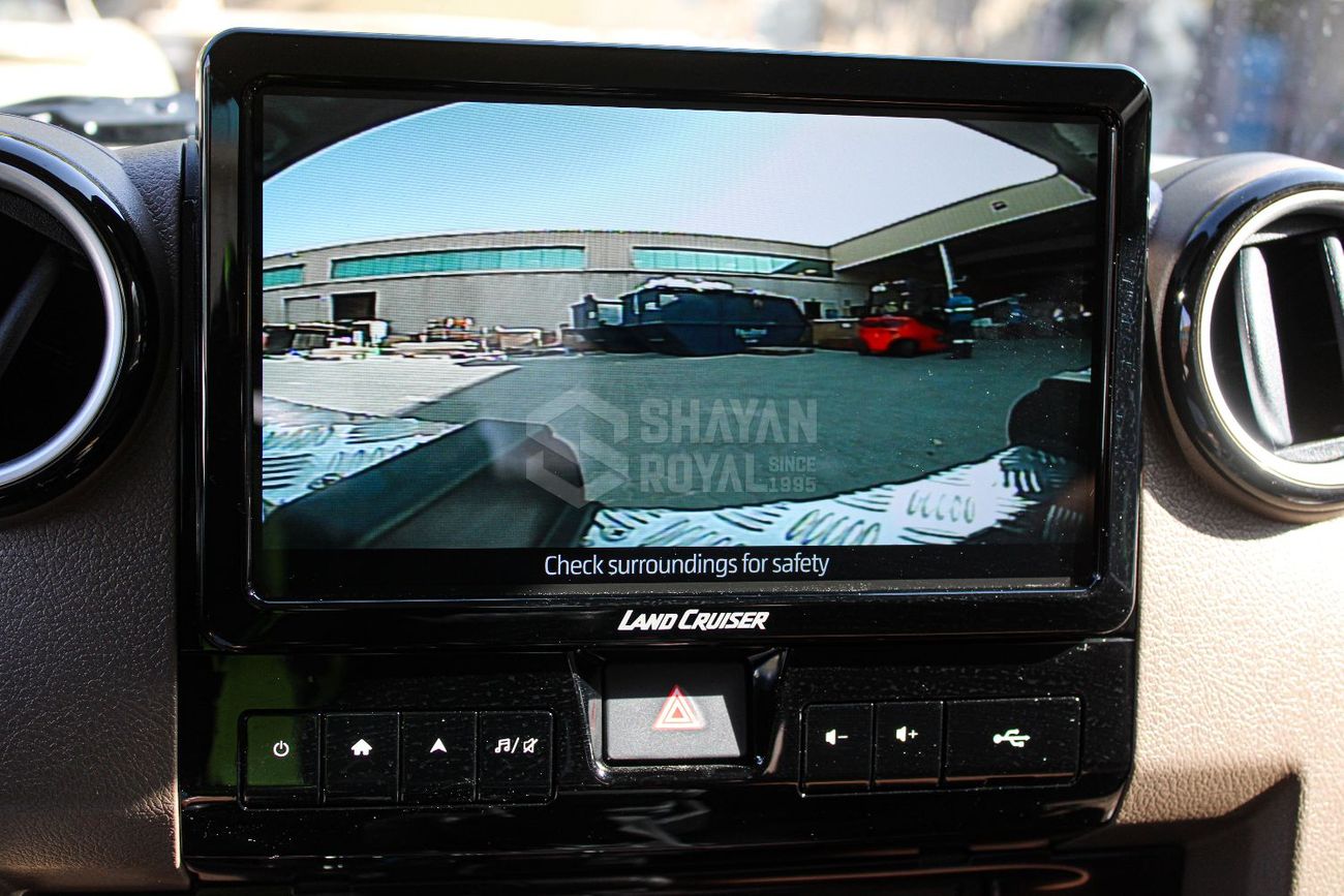 Toyota Land Cruiser Pick Up LC79 4.0L PETROL LX-Z1 4WD AT DC 2025MY