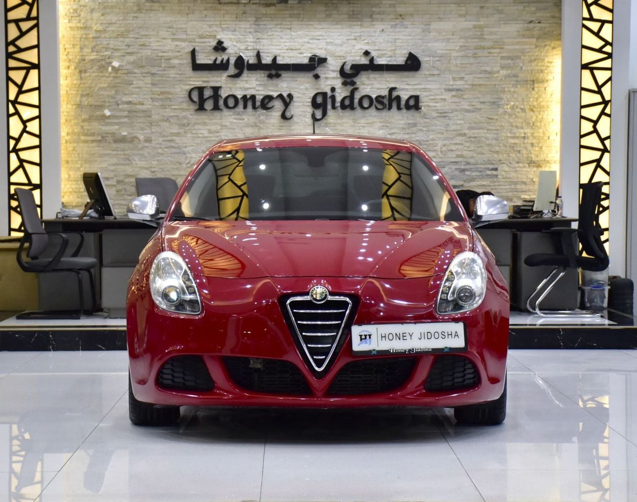 Alfa Romeo Giulietta EXCELLENT DEAL for our Alfa Romeo Giulietta ( 2013 Model ) in Red Color Japanese Specs