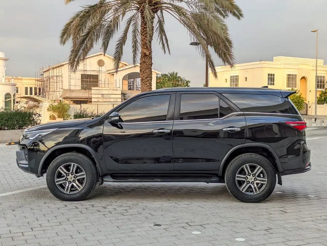 Toyota Fortuner EXR FACELIFTED GXR V6 GCC IN PERFECT CONDITION