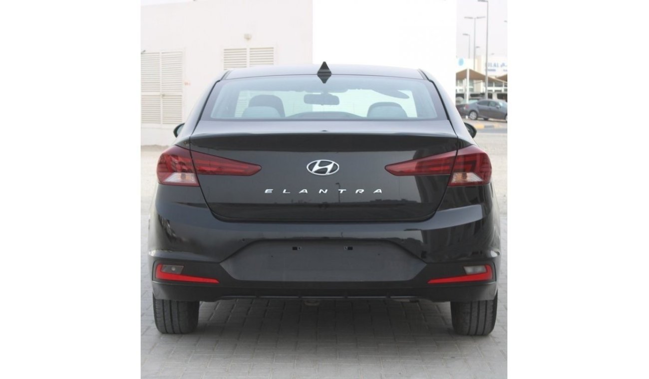 Hyundai Elantra Hyundai Elantra 2020 Black GCC excellent condition without accident