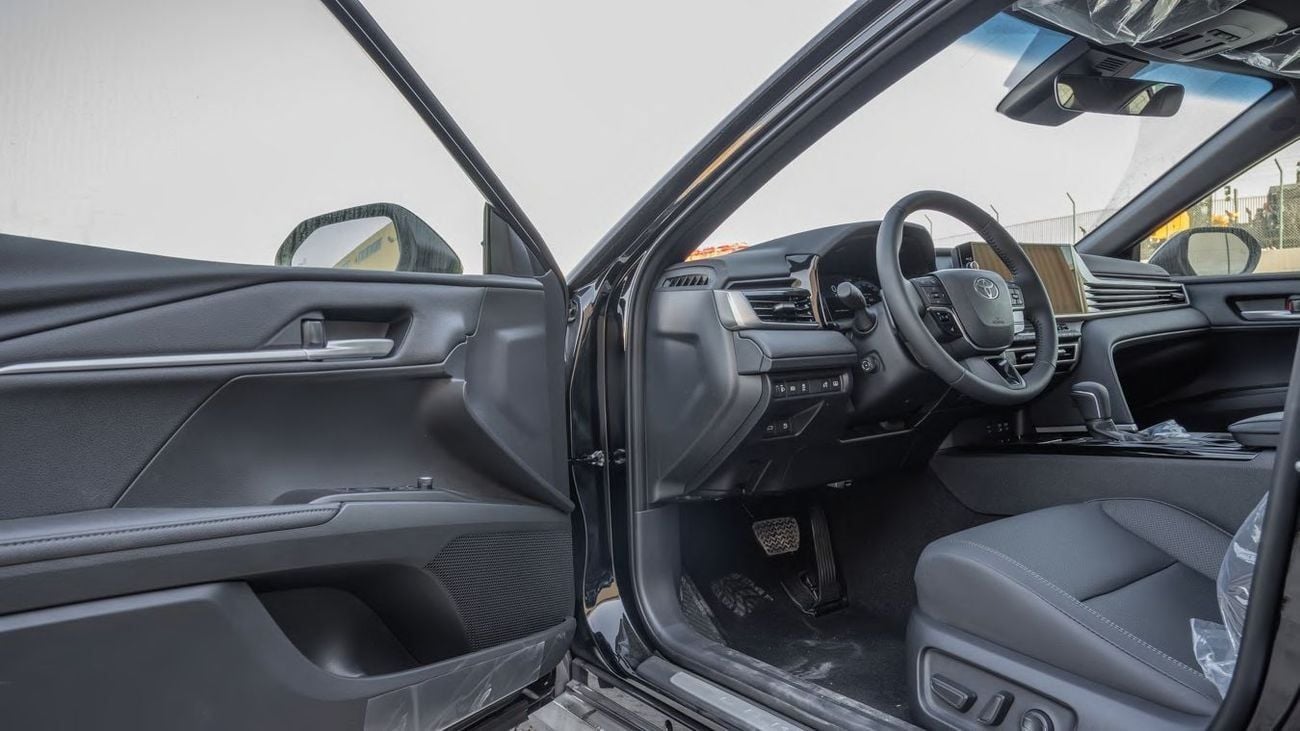 Toyota Camry CAMRY 2.5 GLE (NEUTRAL BLACK INSIDE BLACK) 2026