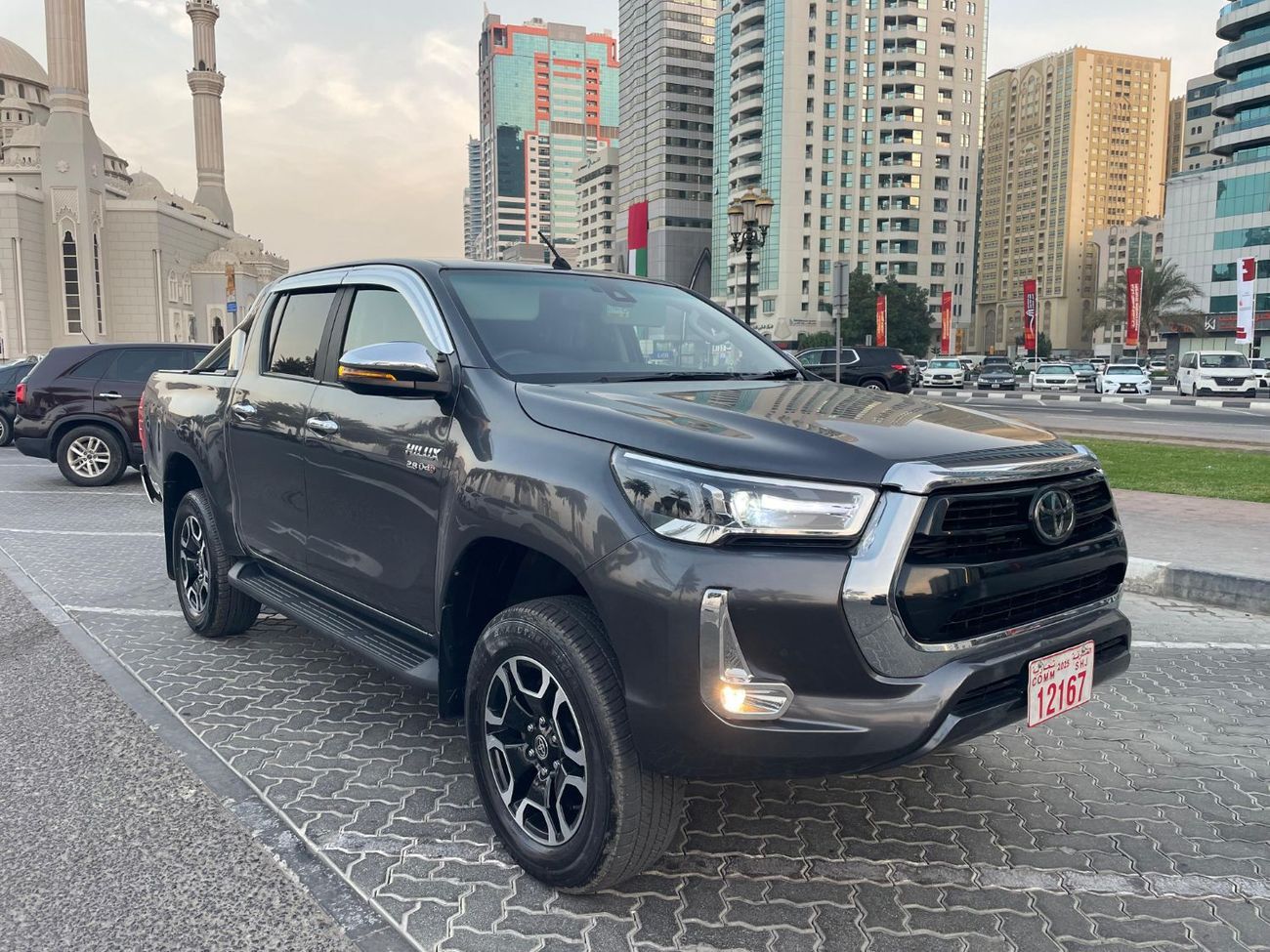 تويوتا هيلوكس Toyota Hilux SR5 full option export from Australia
