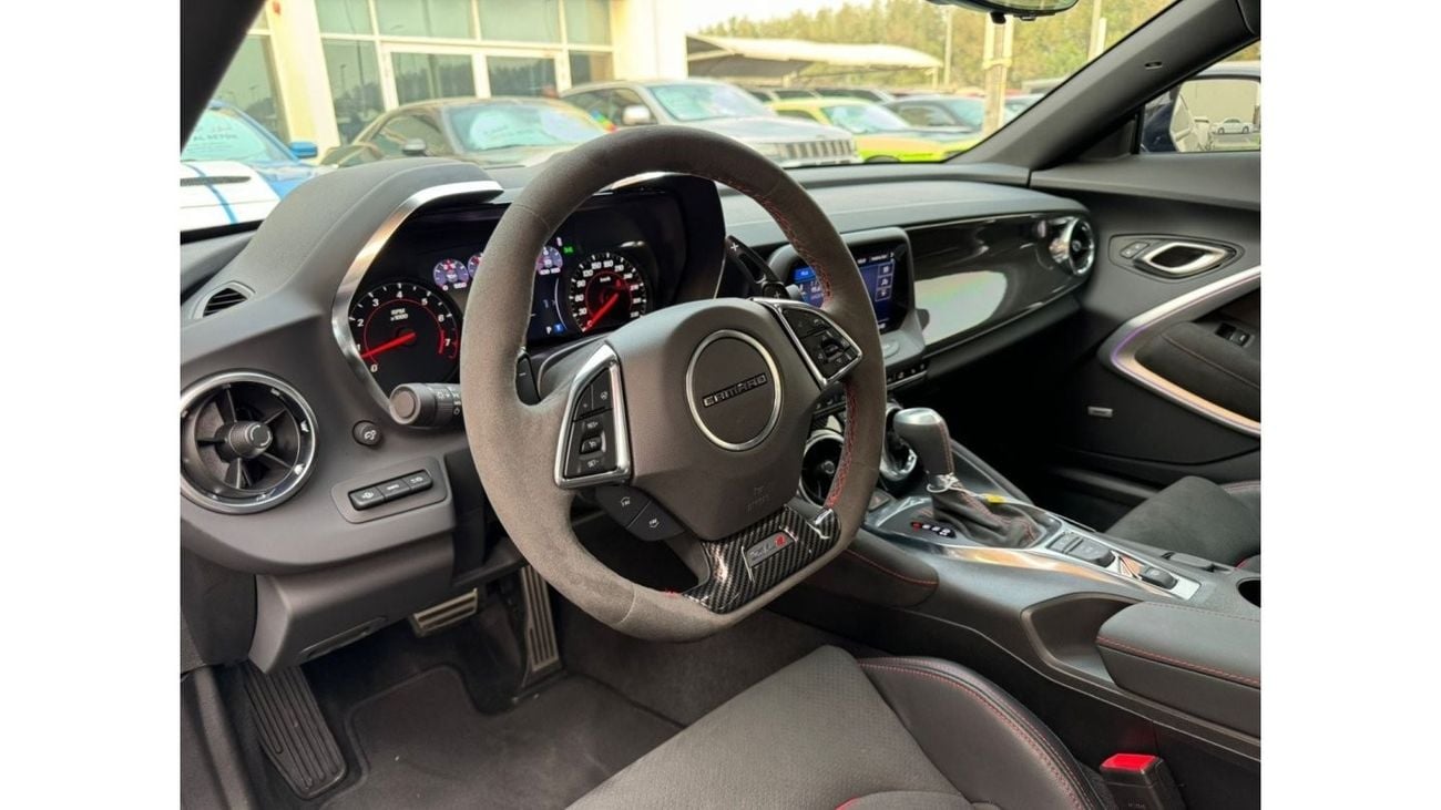 Chevrolet Camaro Chevrolet Camaro ZL1 Gulf 2023, contract service, under warranty, agency paint, in agency condition,