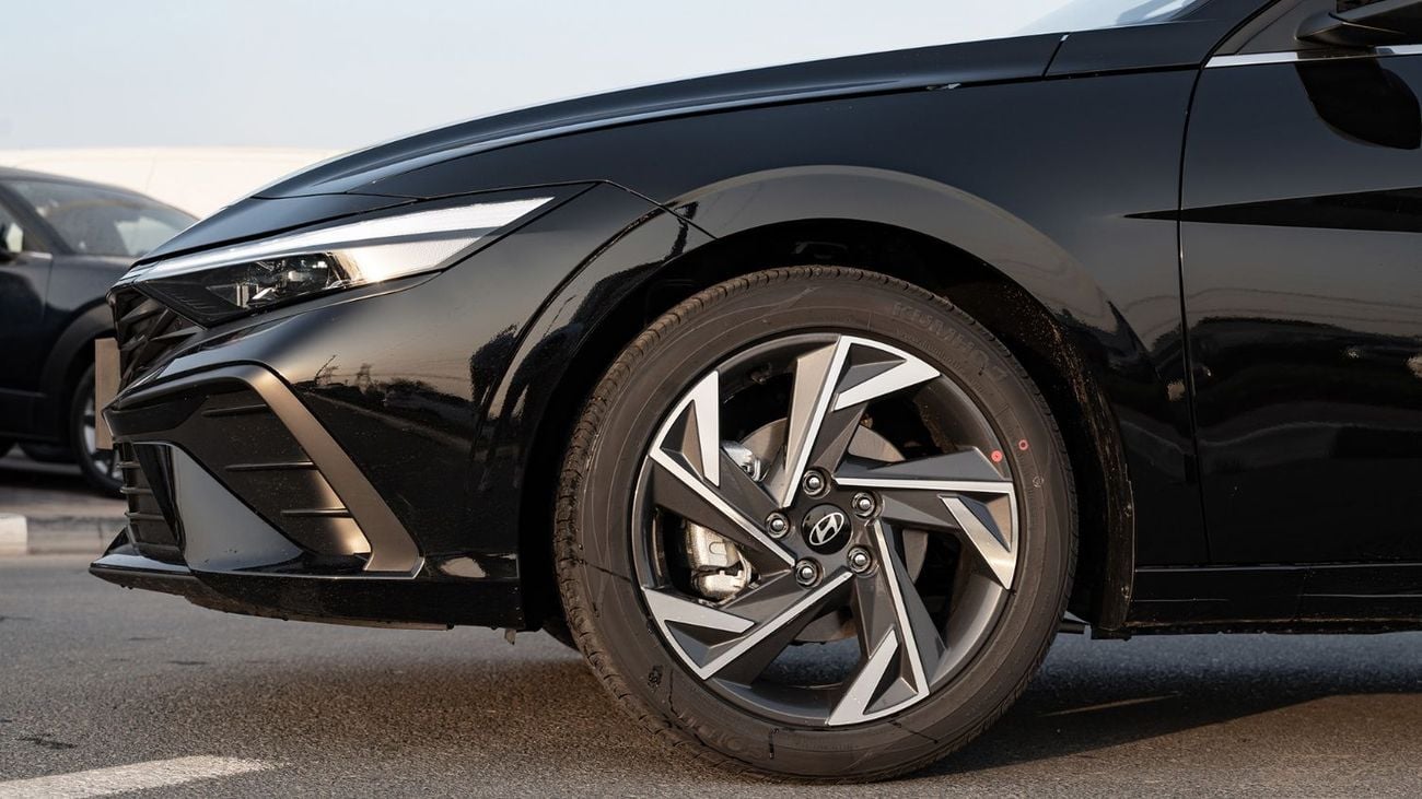 هيونداي إلانترا 2025 | HYUNDAI ELANTRA 1.5L CVT LUX PREMIUM [ EXPORT ONLY ]