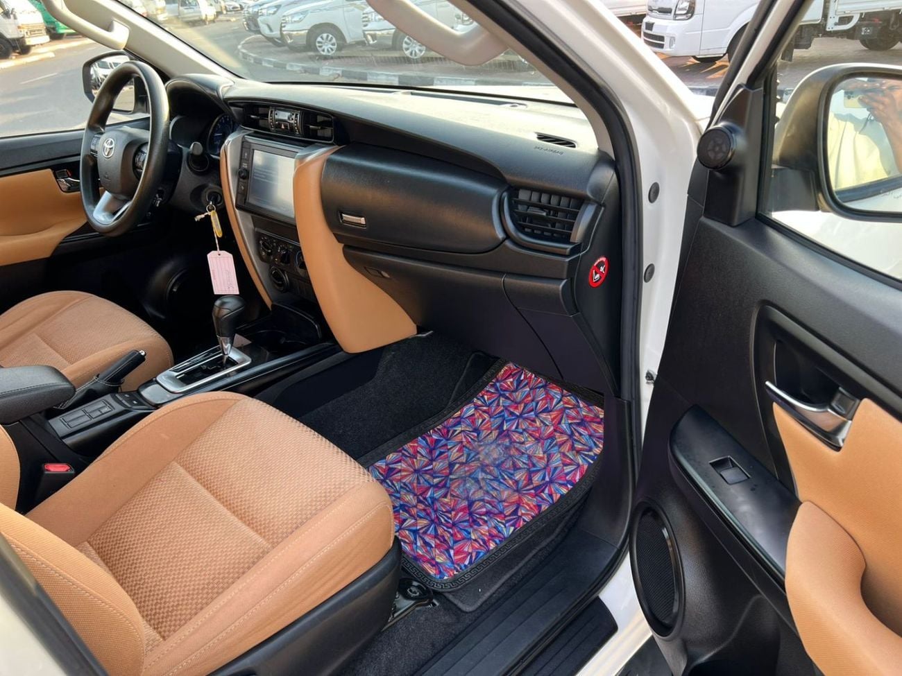 تويوتا فورتونر EXR 2022 Toyota Fortuner 2.7 V4 - AWD 4x4 - GCC - Rear Sensor