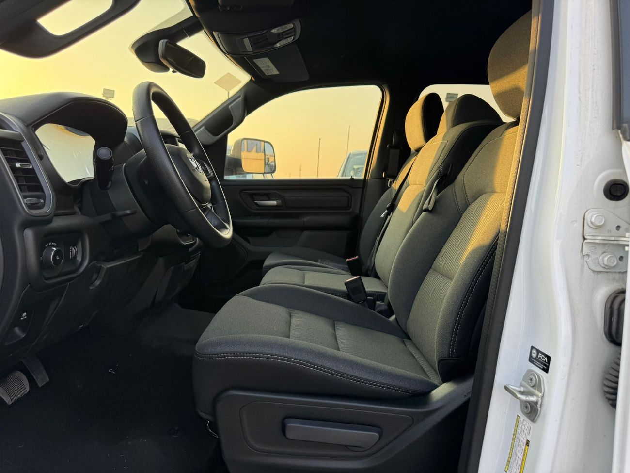 RAM 1500 Hemi 5.7L V8 Petrol 4WD 2023 Export Price @ 175,000 AED