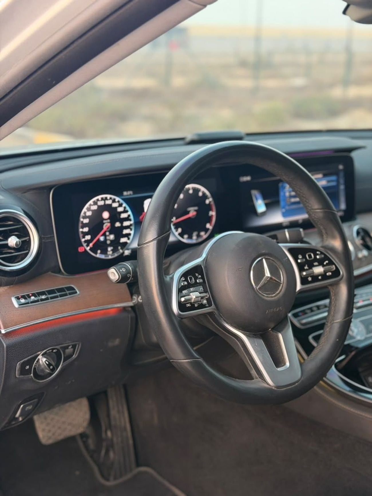 مرسيدس بنز E300 بريميوم بلس E300 4MATIC 2020 2.0T