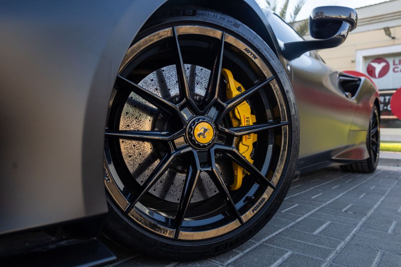 Ferrari F8 Tributo 3.9T V8