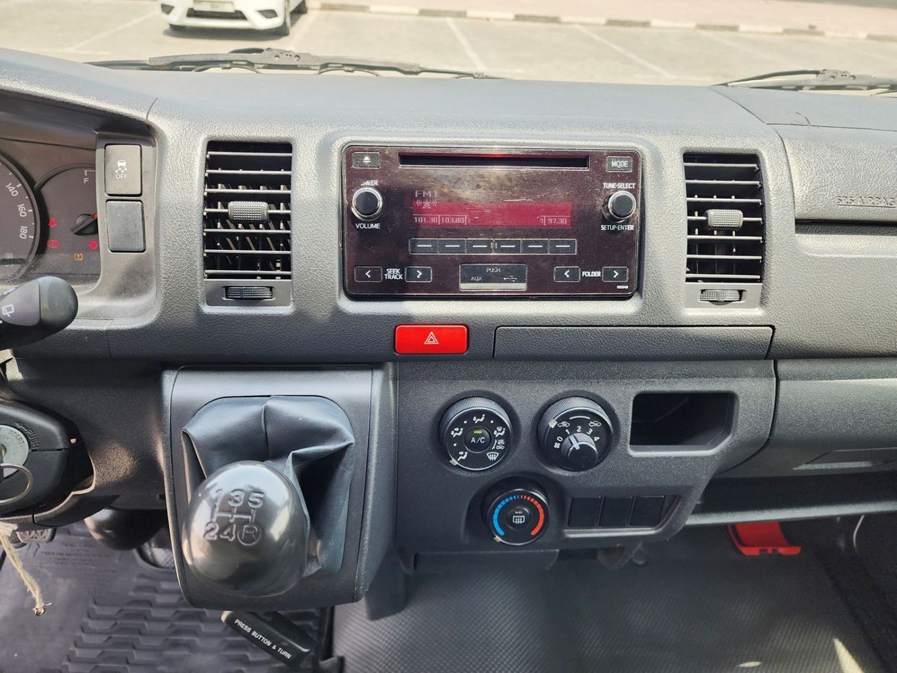 Toyota Hiace GL -Standard Roof  Panal Van 2.7L