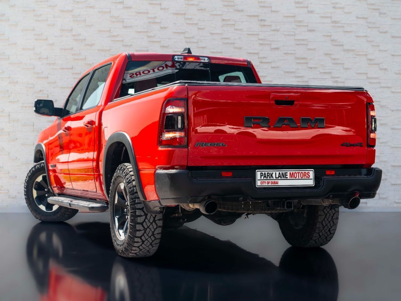 رام 1500 Rebel Crew Cab 5.7L