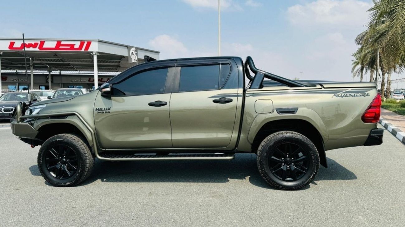 Toyota Hilux PREMIUM BULL BAR INSTALLED | ROOF MOUNTED LED STRIP LIGHTS | BLACK INTE