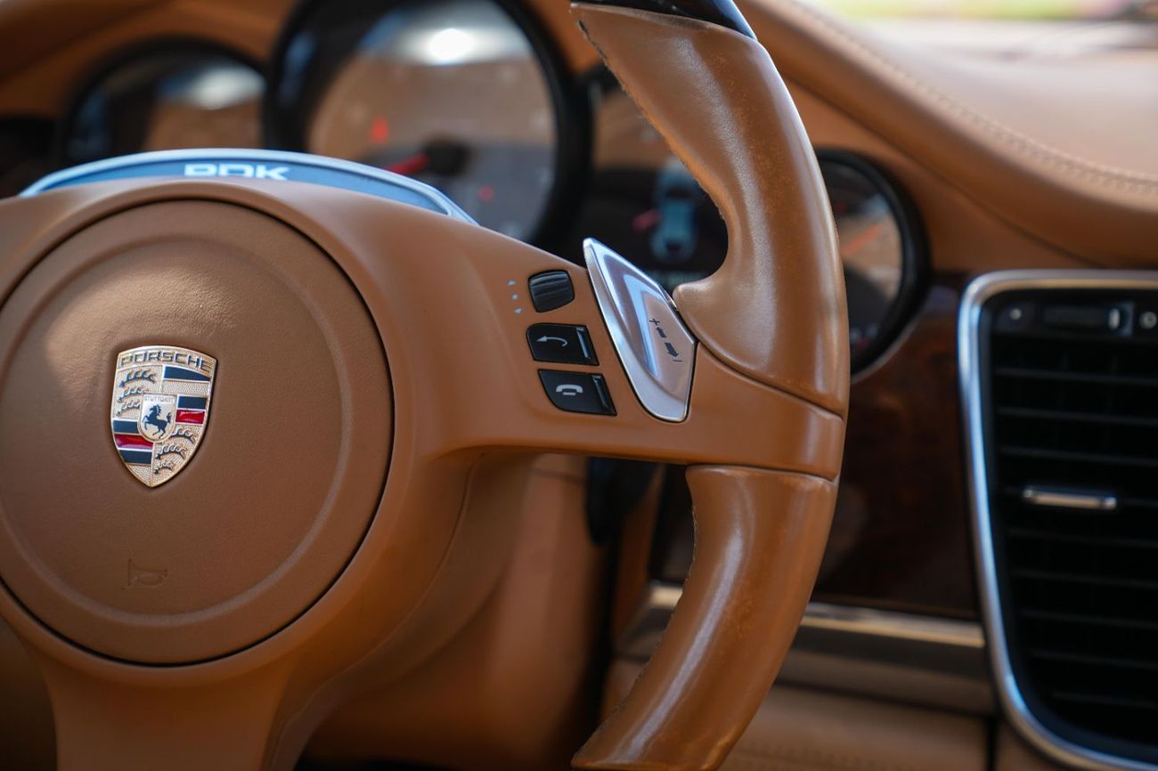 Porsche Panamera 4S 2012!! GCC SPECS!! FULL SERVICE HISTORY