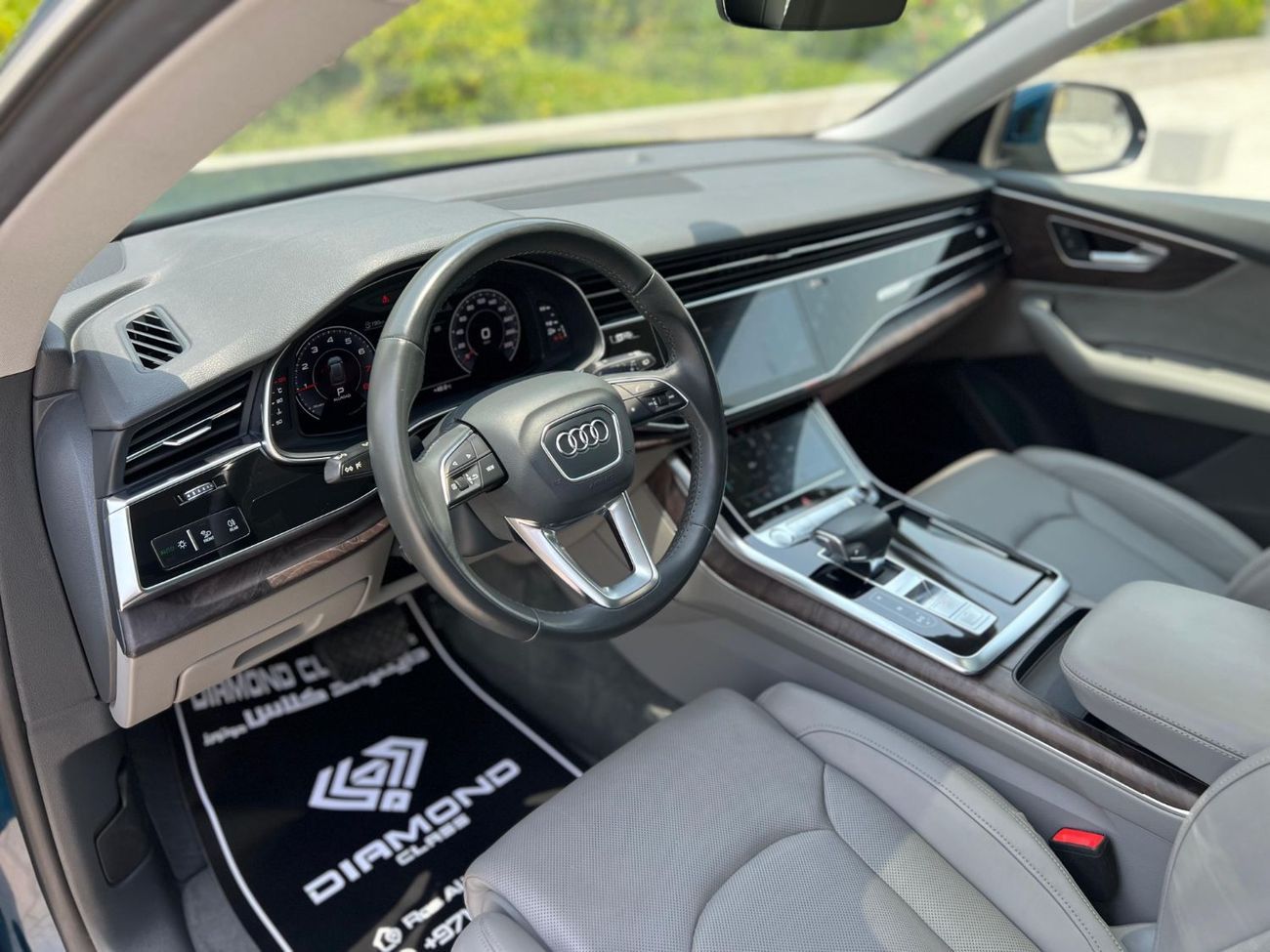 Audi Q8 55 TFSI quattro S-Line 3.0L (336 HP)