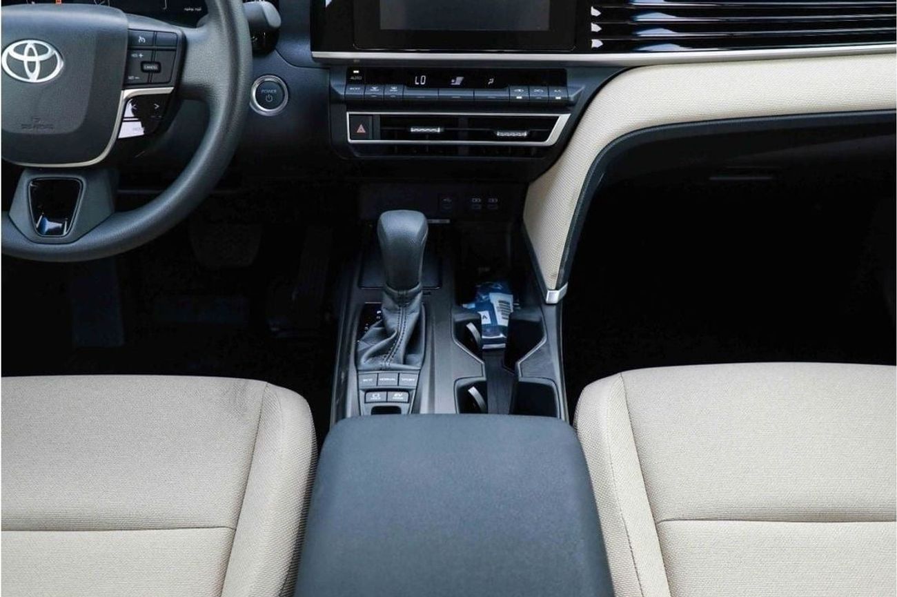 Toyota Camry 2025 TOYOTA CAMRY LE 2.5 Hybrid - ATTITUDE BLACK inside BEIGE | Export Only