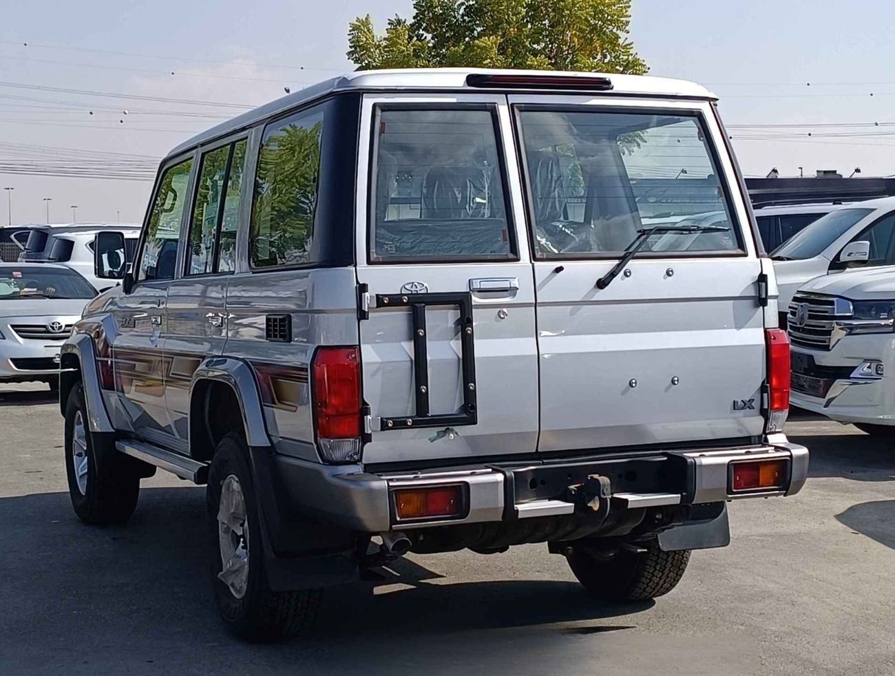 Toyota Land Cruiser 70 LX | 4.0L V6 Petrol | M/T | Chrome Mirror With Grey Interior (CODE # 67936)