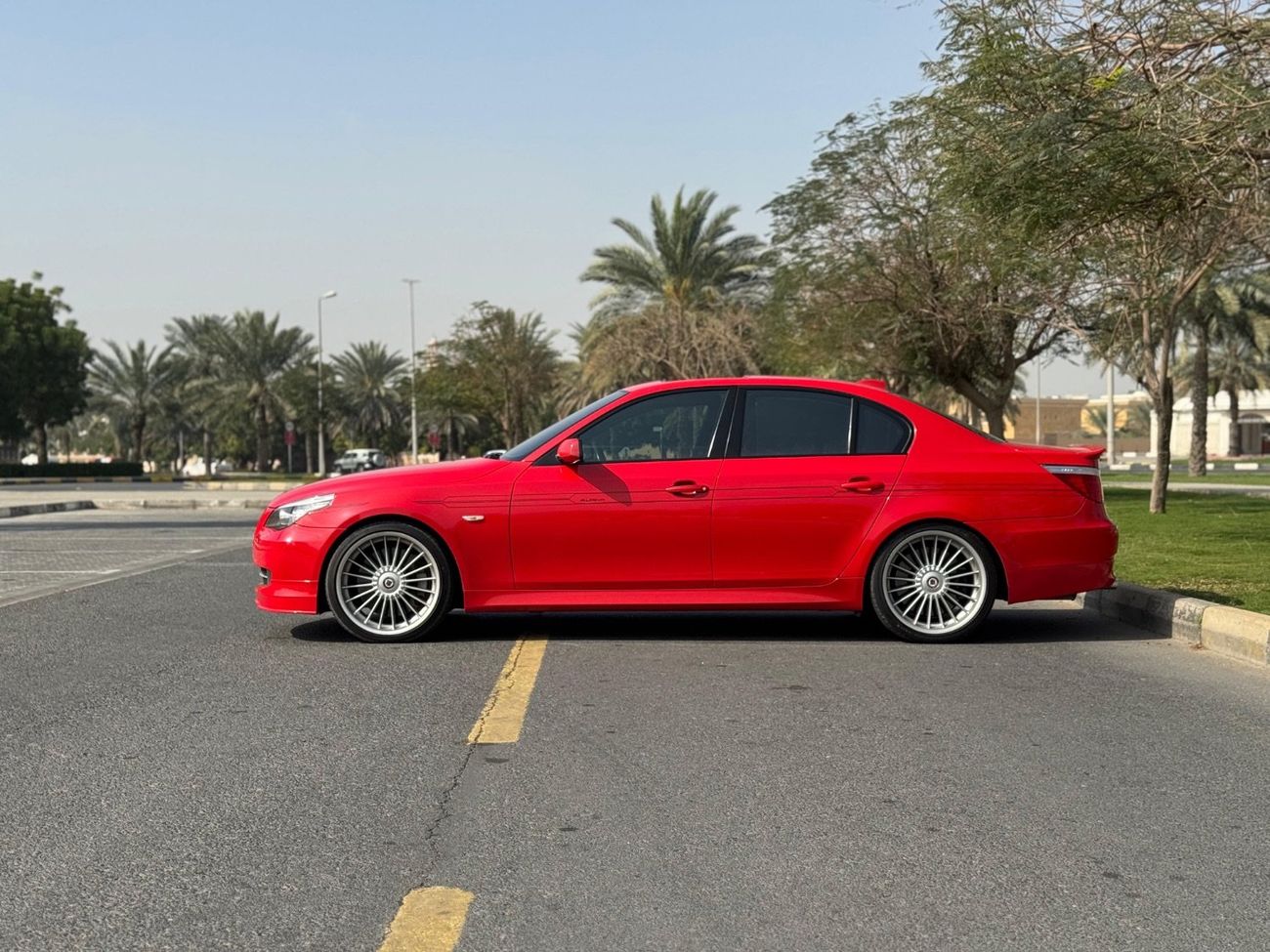 بي أم دبليو B5 BMW ALPINA B5S MODEL 2009 GCC SPACE FULL OPTION FULL SERVICE HISTORY IN COMPANY