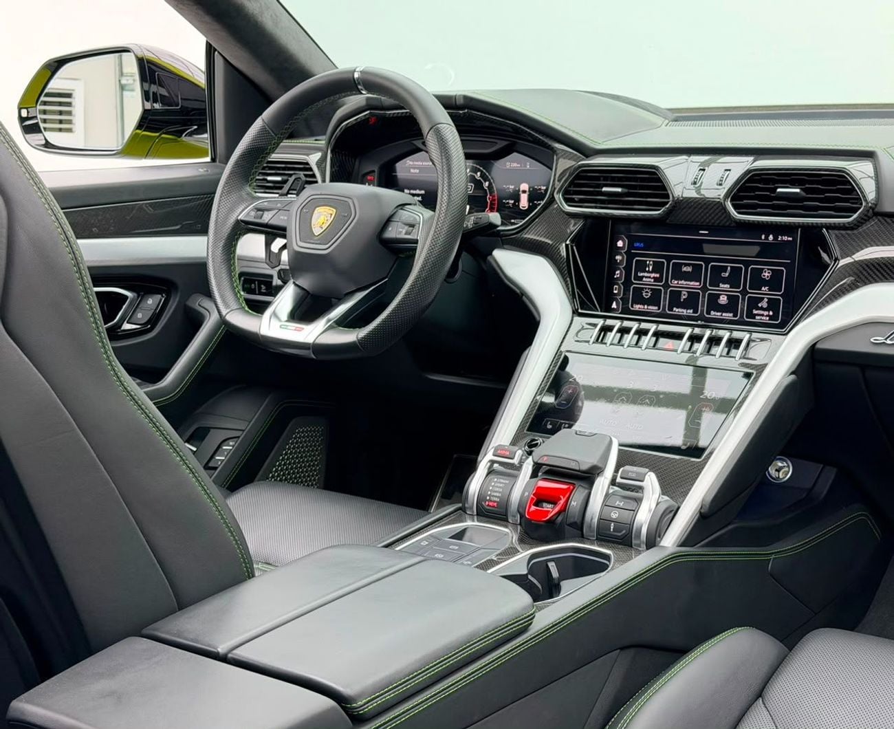 Lamborghini Urus STD 2022 Lamborghini Urus, Oct/2026 Lamborghini Warranty, Full Lamborghini Service History, GCC