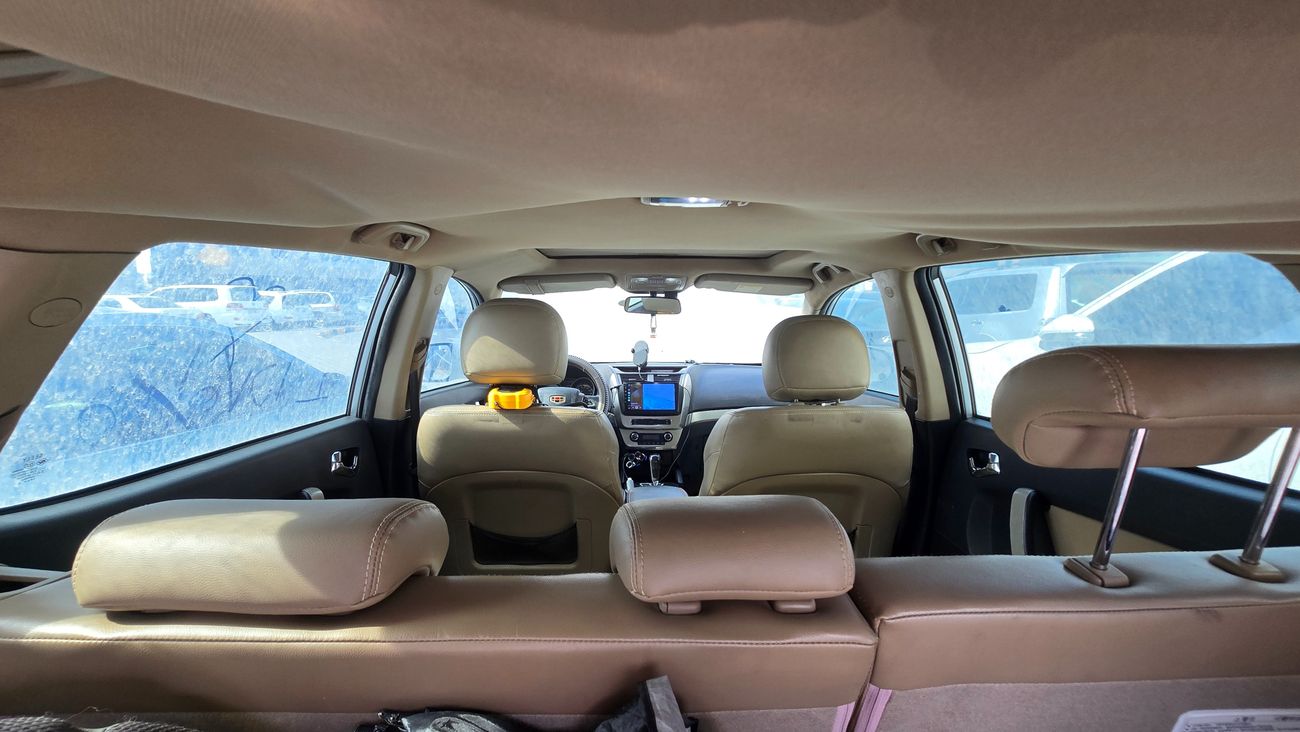 Geely Emgrand X7 GS 2.4