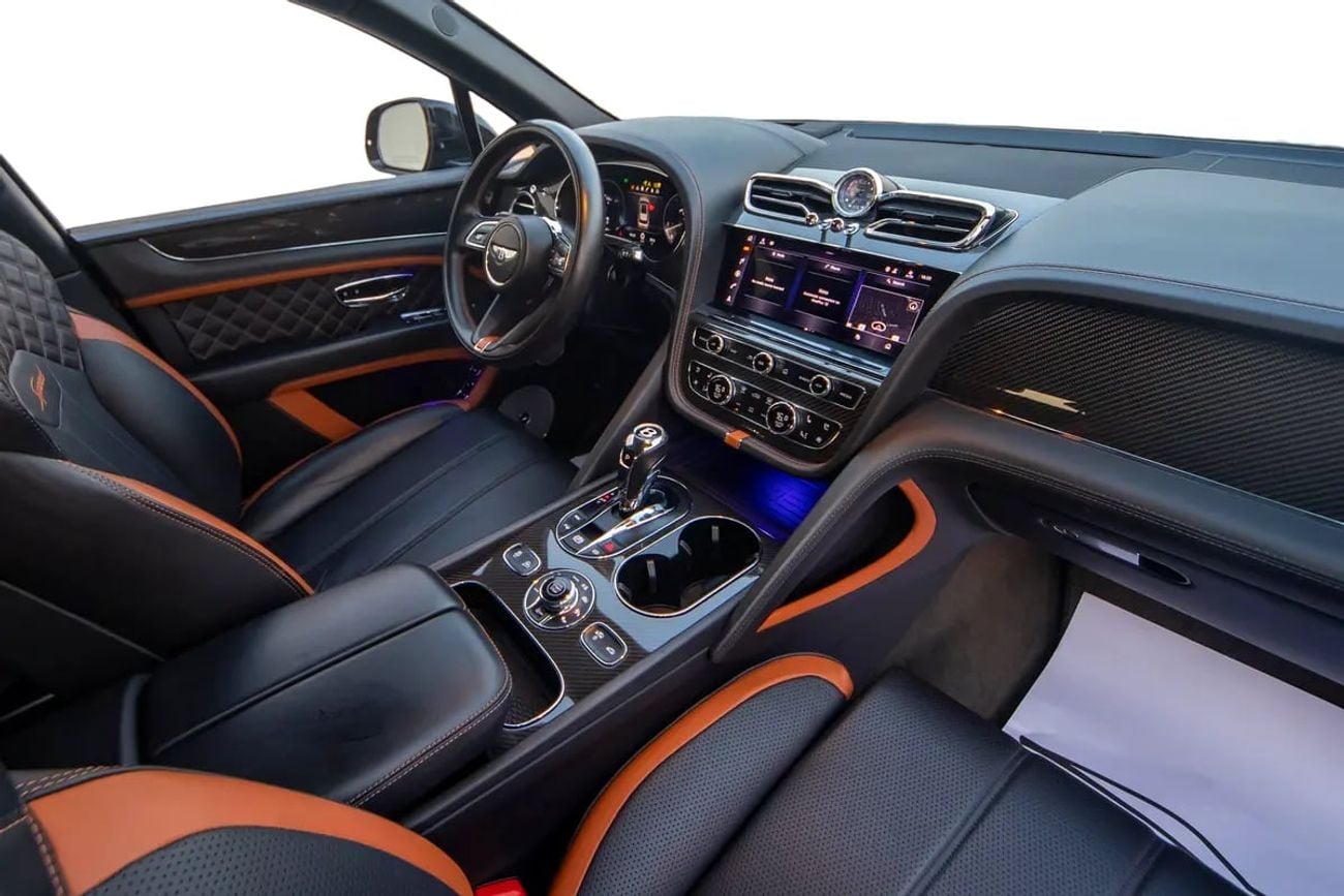 Bentley Bentayga SPEED MODEL - GCC SPECS - NO ACCIDENT - FULL SERVICE IN AGENCY