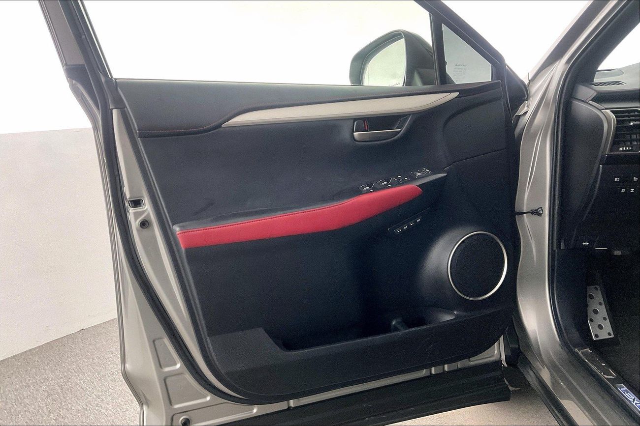 لكزس NX 300 F Sport Platinum | شامل الضمان | 0 ﺪﻔﻋﺓ ﺃﻮﻟﻯ