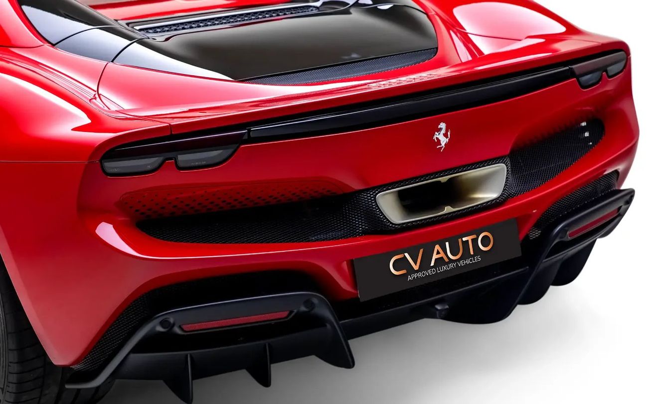 فيراري 296 GTS Standard - GCC Spec - With Warranty and Service Contract-