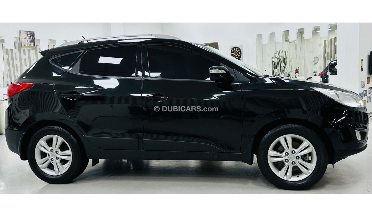 هيونداي توسون GCC .. Good condition .. 4Cyl .. GL .. 2,0 L