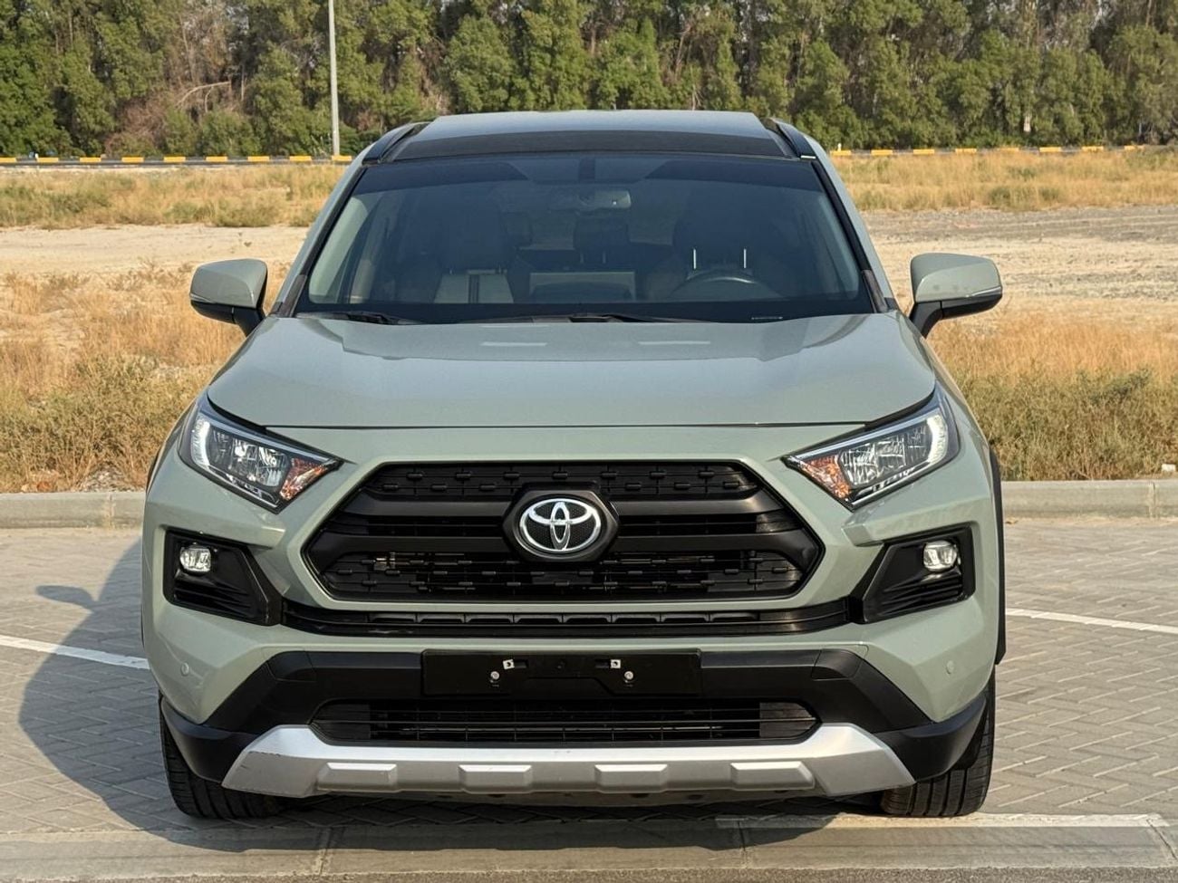 Toyota RAV4 ADVENTURE