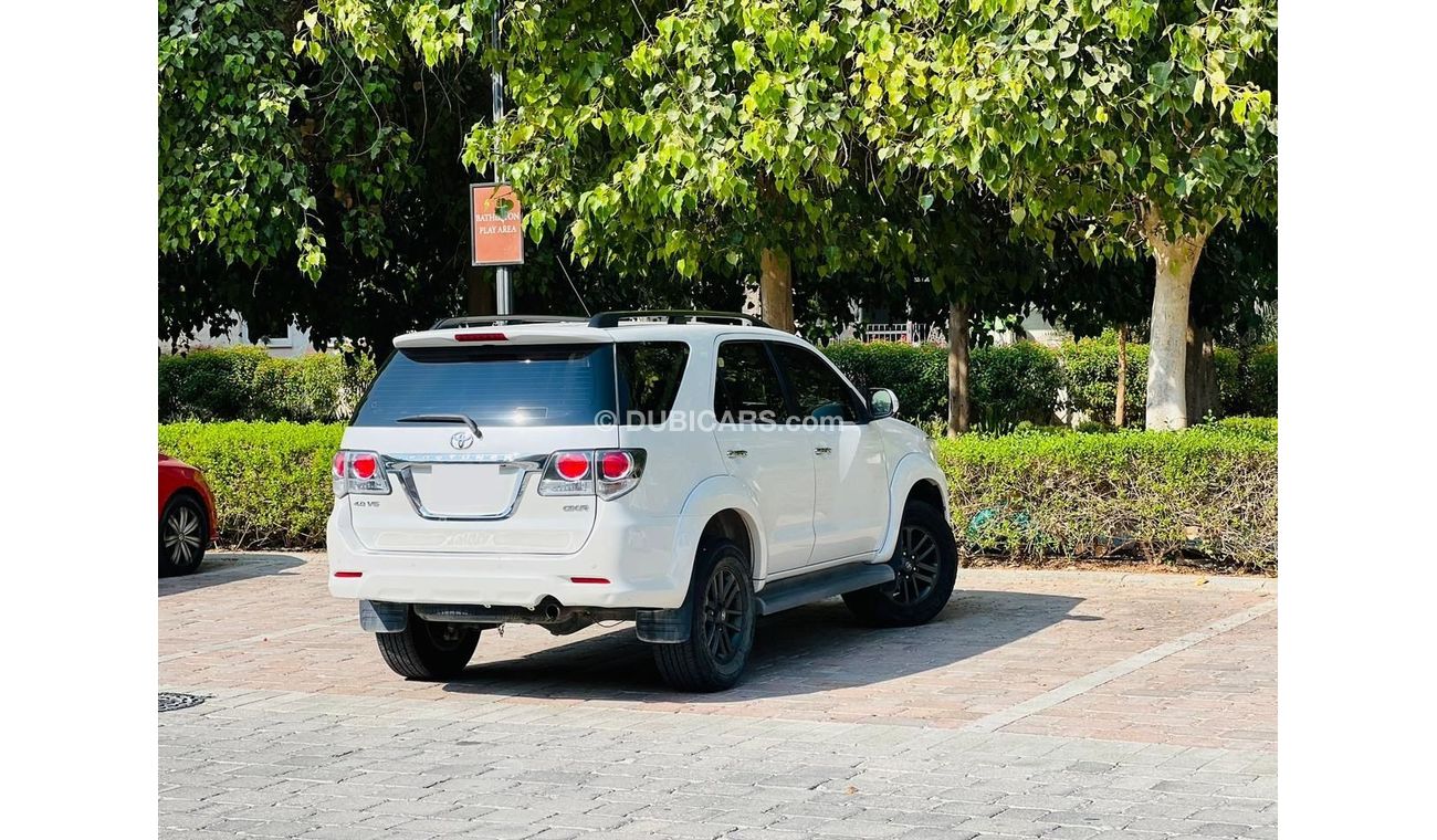 Toyota Fortuner GXR 1270 P.M FORTUNER 4.0 ll ORIGINAL PAINT ll 0% DP ll GCC ll WELL MAINTAINED