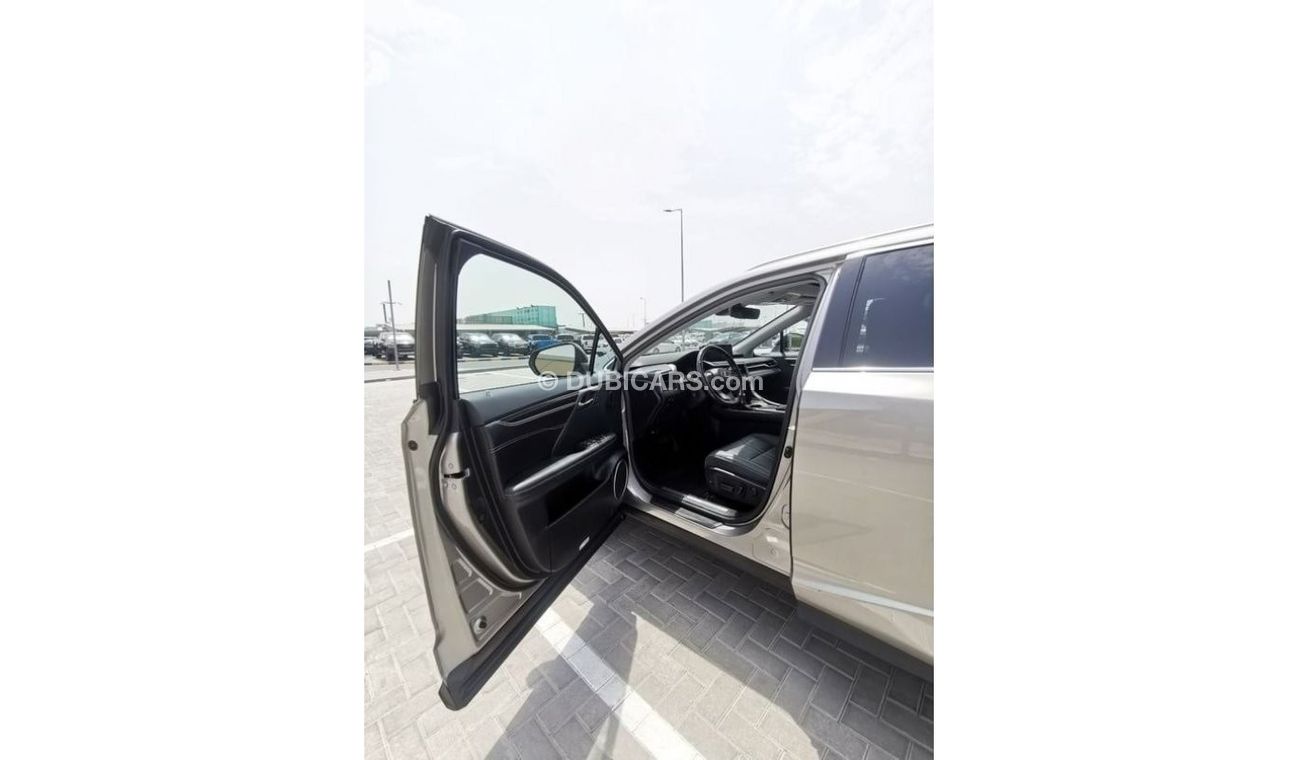 Lexus RX350 Lexus RX350 - 2022 - Gold
