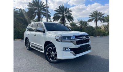 Toyota Land Cruiser VXR TOYOTA LAND CRUISER 2013 GCC V8   5,7  Excellent Condition