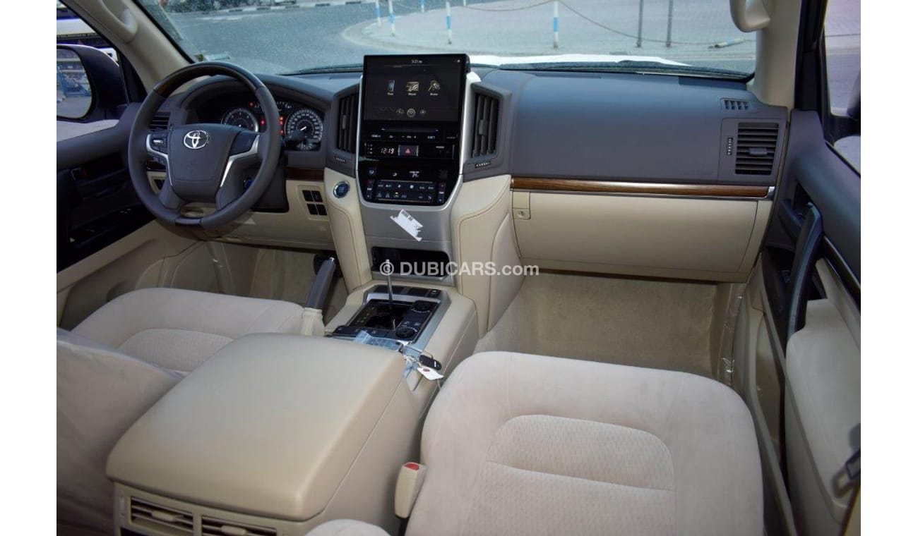 Toyota Land Cruiser 200 GXR V8 4.5L DIESEL AT
