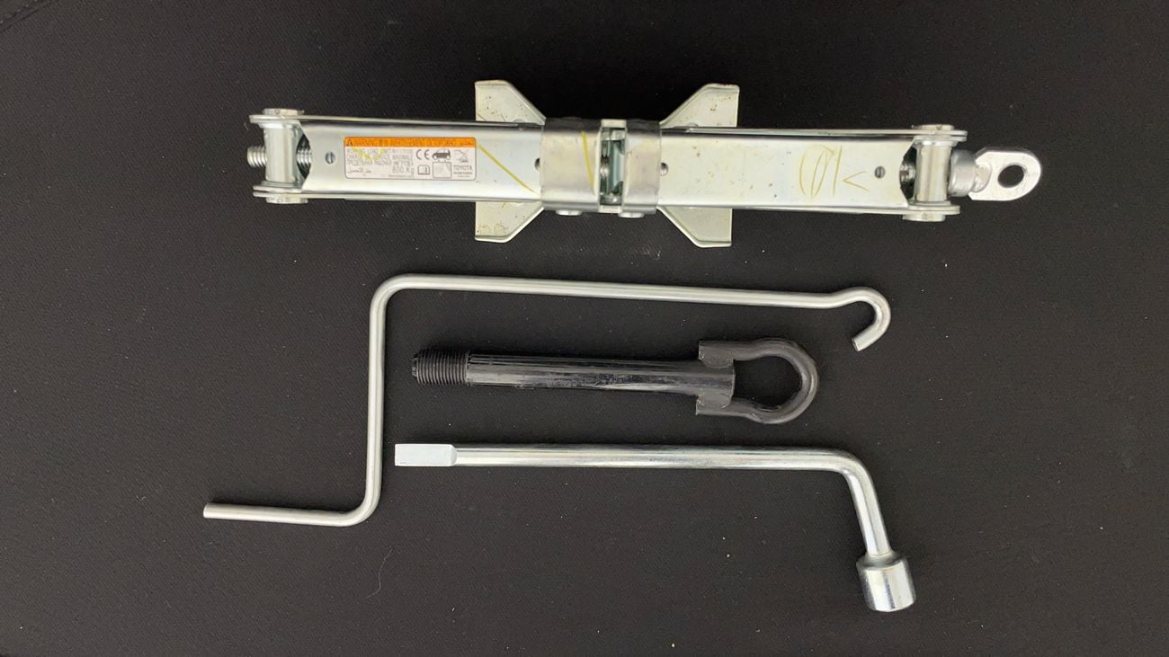 تويوتا يارس E 1.5 | بدون دفعة مقدمة | اختبار القيادة في المنزل