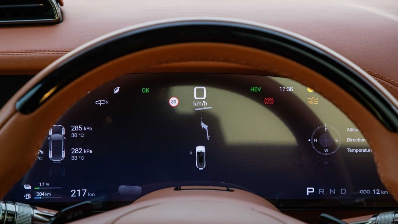 Yangwang U8 DM-i PREMIUM EDITION | 22" Alloy with Float Mode | 2025 | For Local Registration +10%