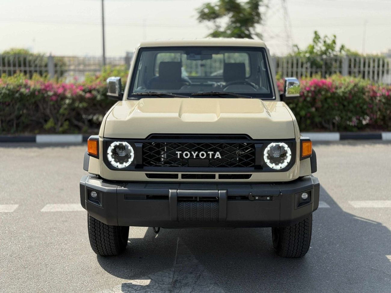 Toyota Land Cruiser Pick Up GCC SPEC BRAND NEW
