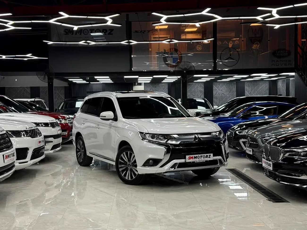 Mitsubishi Outlander 882/M| Downpayment | Leather and Sunroof | Original Paint |