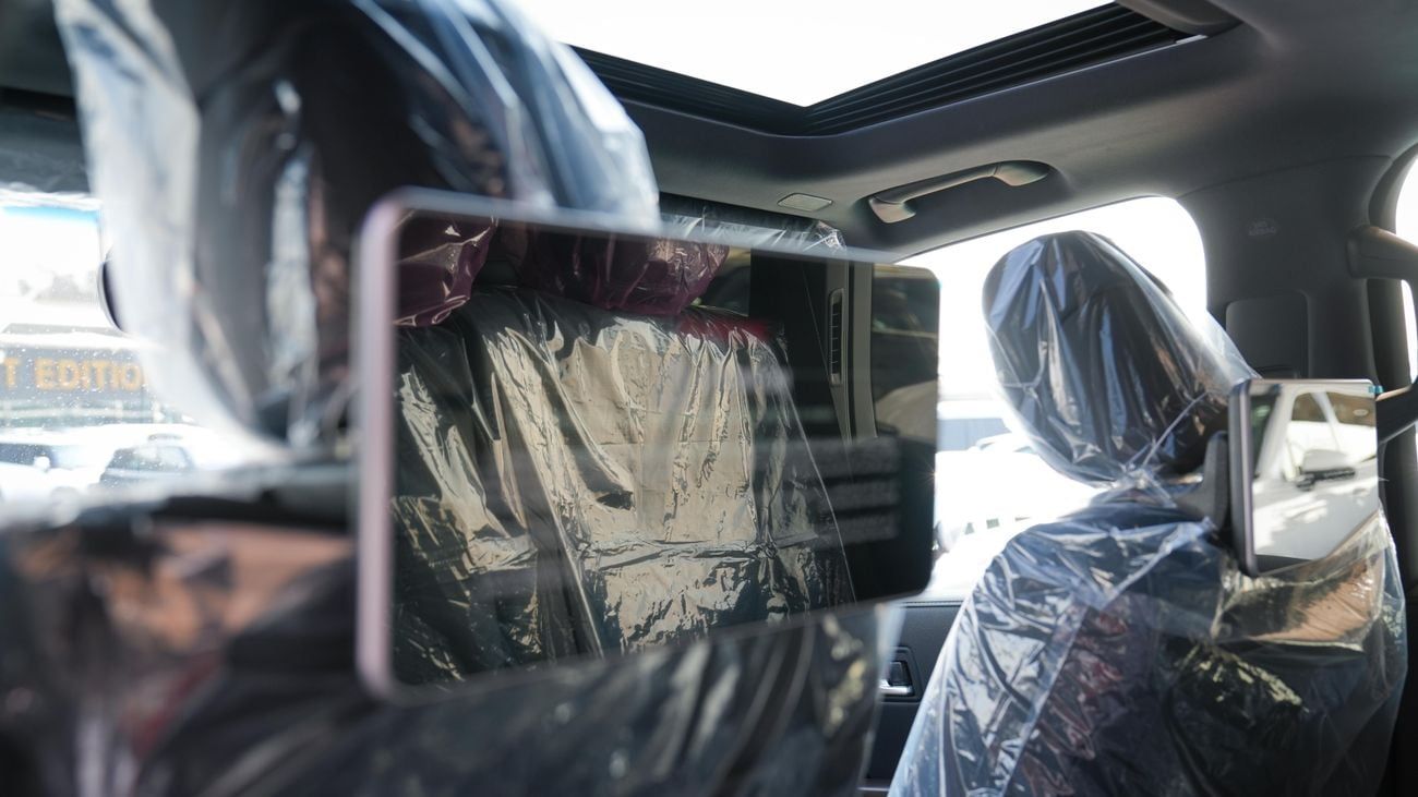 تويوتا لاند كروزر LX