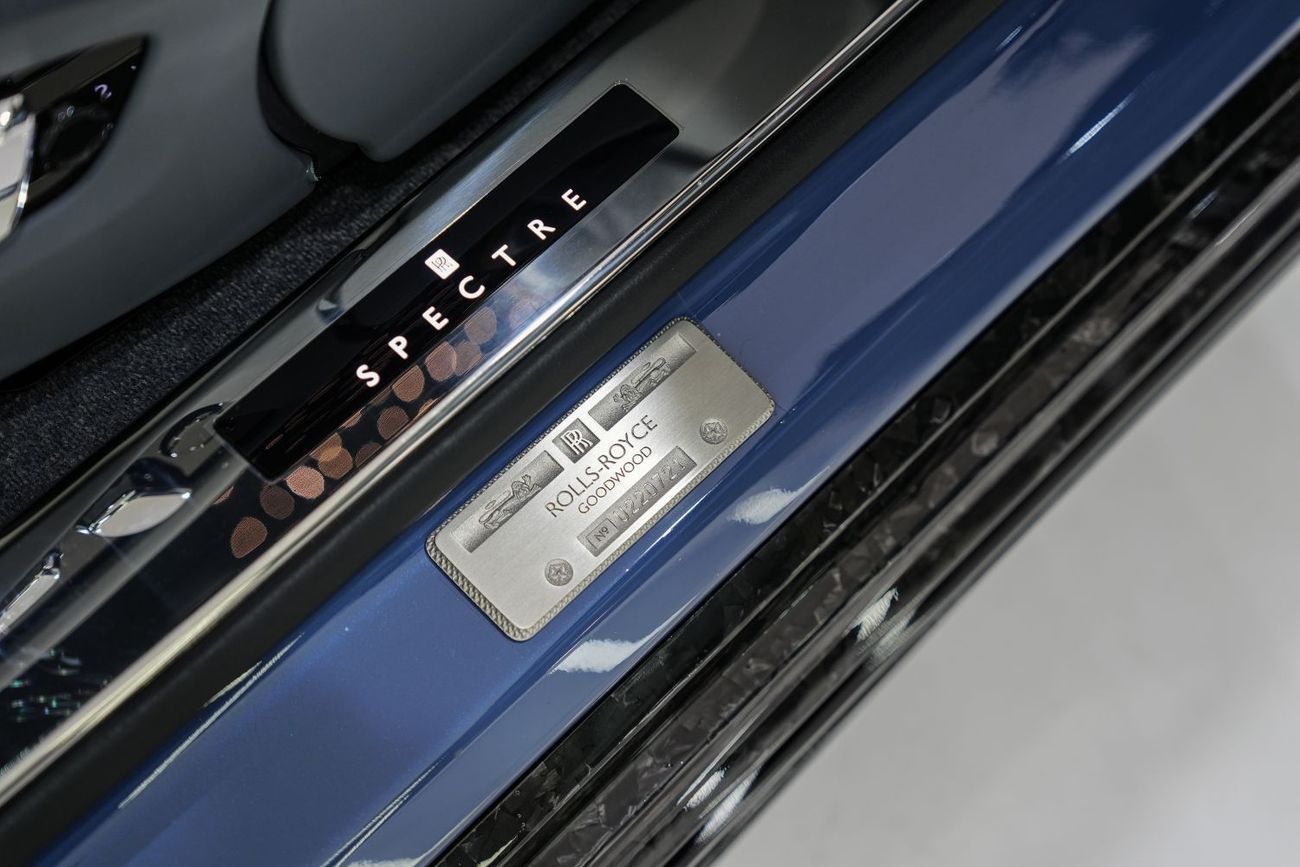 رولز رويس سبيكتر Mansory, Forged Carbon, Bespoke Audio, Starlight, Illuminated Grille, Canadel Paneling!!